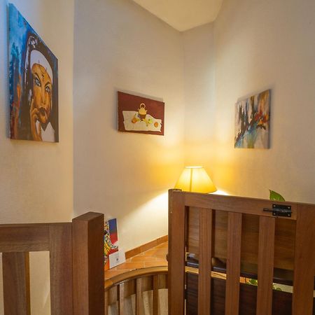 Joshroom Caux Buitenkant foto